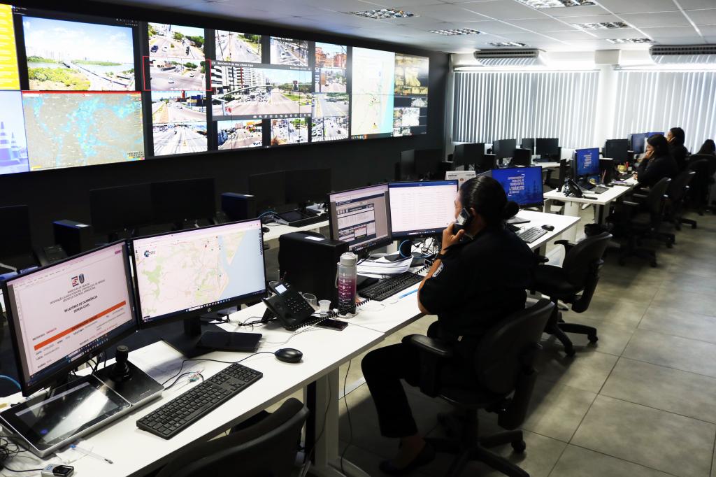 Central da SMTT de Aracaju registra mais de 750 ocorrências no trânsito durante o mês de abril - SMTT Aracaju